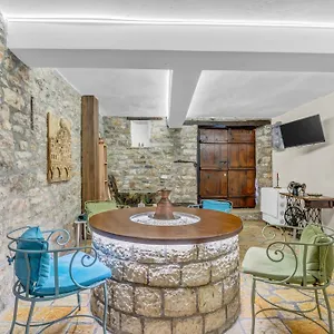 The Well House - Unesco Berat