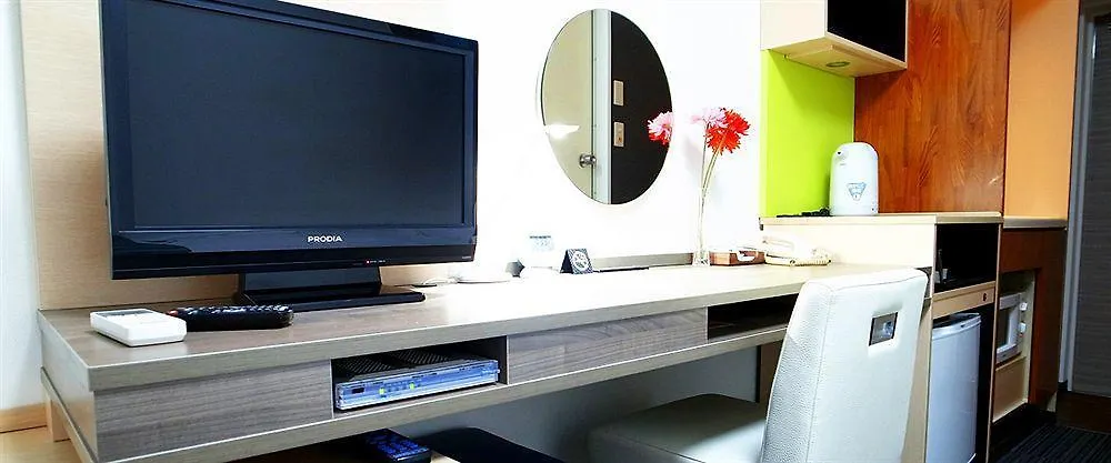 HOTEL MYSTAYS Ueno Inaricho Tokyo 3*,  Giappone